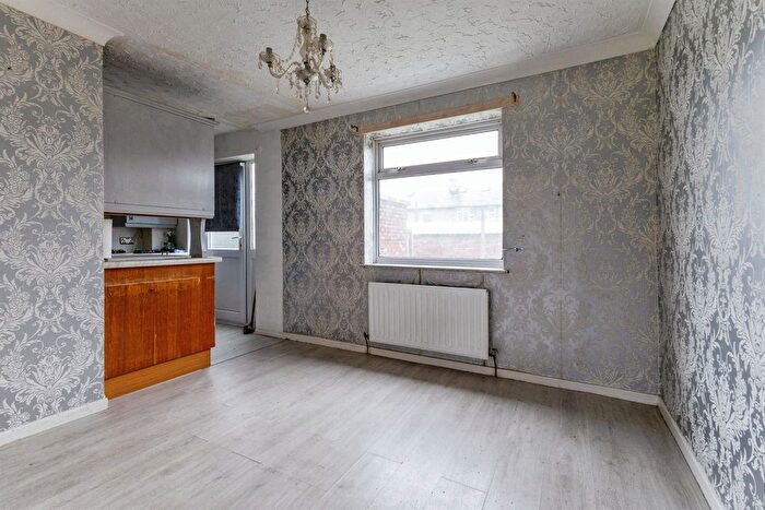3 Bedroom Terraced House For Sale In Dunlane Close, Middlesbrough, TS5