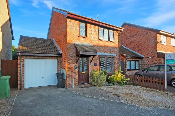 3 Bedroom Detached House To Rent In The Glen, Yate, Bristol Sth Gloucestershire, BS37