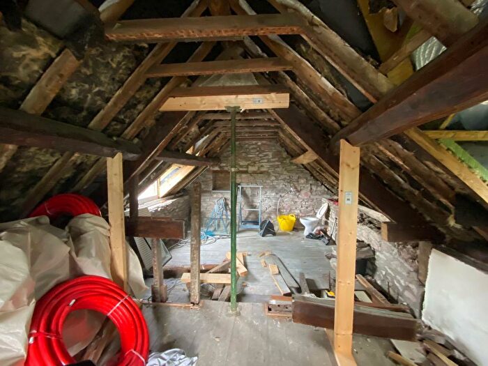 2 Bedroom Cottage For Sale In Whitney-on-Wye, Hereford, HR3