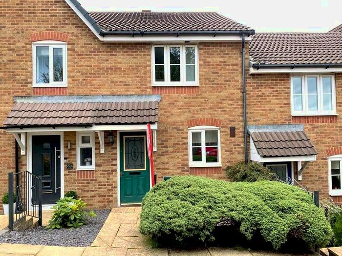 2 Bedroom End Of Terrace House To Rent In Mill Race, Neath Abbey, West Glamorgan., SA10
