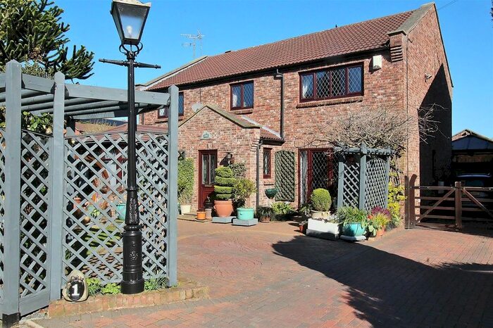 5 Bedroom Detached House For Sale In Highfield Court, Brayton, Selby, YO8