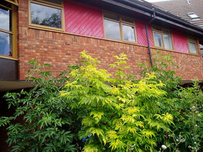 1 Bedroom Flat To Rent In Round Mead, Stevenage, SG2