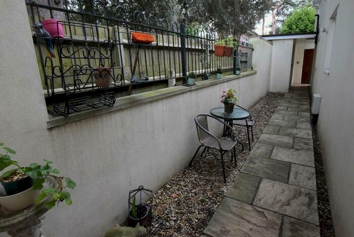 2 Bedroom Terraced House To Rent In Mews Cottage, Christchurch Road, Bournemouth, BH1