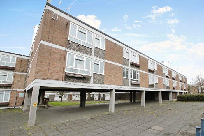1 Bedroom Apartment To Rent In Ballards Walk, Basildon, SS15