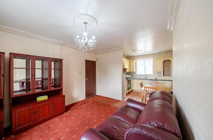 2 Bedroom Apartment For Sale In Blackwell Place, Sheffield, S2
