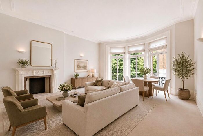 2 Bedroom Flat For Sale In Gledhow Gardens, London, SW5