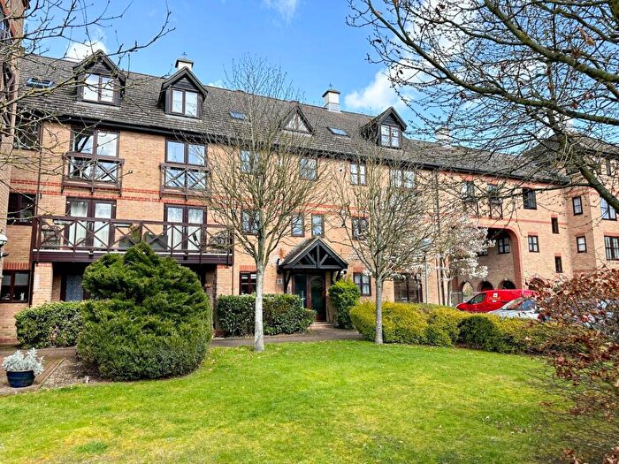 2 Bedroom Apartment For Sale In Sheering Mill Lane, Sawbridgeworth, CM21