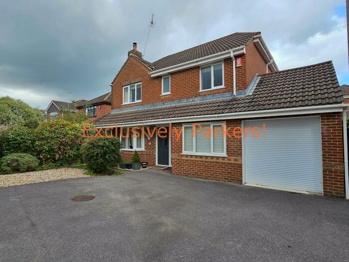 4 Bedroom Detached House To Rent In Hammonds Green, Totton, SO40