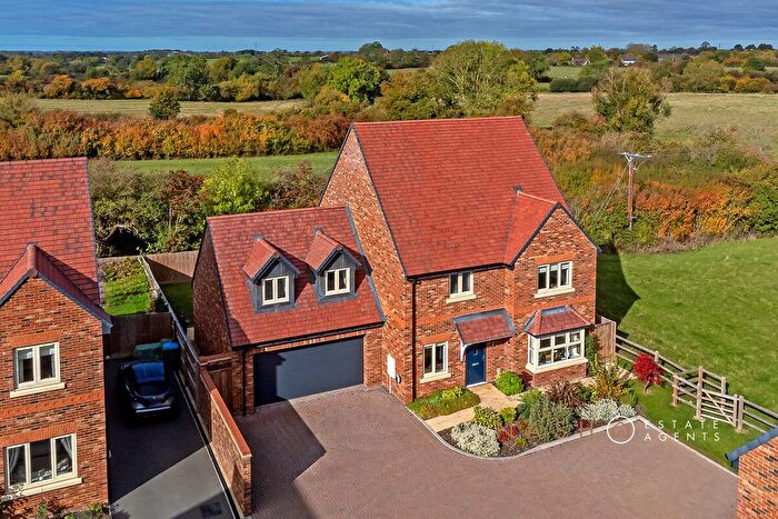 4 Bedroom Detached House For Sale In Shorts Close, Great Horwood, MK17