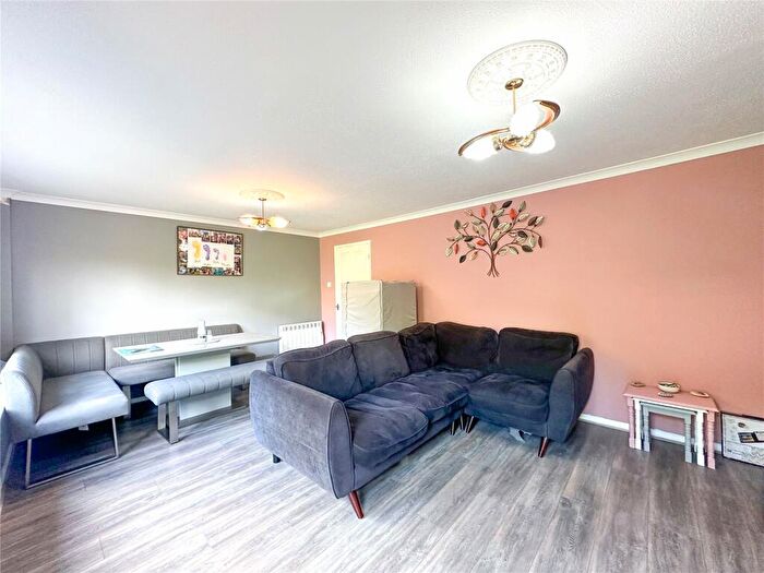 3 Bedroom End Of Terrace House For Sale In Orchard Close, Stourpaine, Blandford Forum, Dorset, DT11