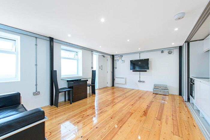 1 Bedroom Flat For Sale In Scout Way, Mill Hill, London, NW7