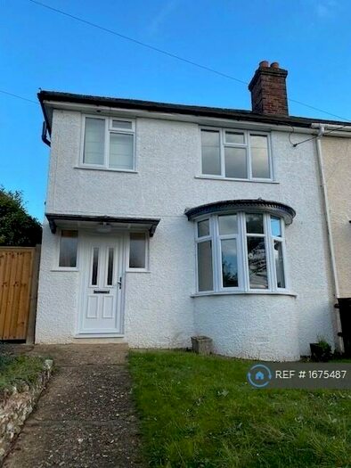 3 Bedroom Semi-Detached House To Rent In Totteridge Road, High Wycombe, HP13