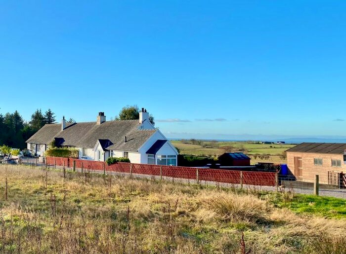 2 Bedroom Semi-Detached Bungalow For Sale In Kilmarnock Road, Symington, Kilmarnock KA1
