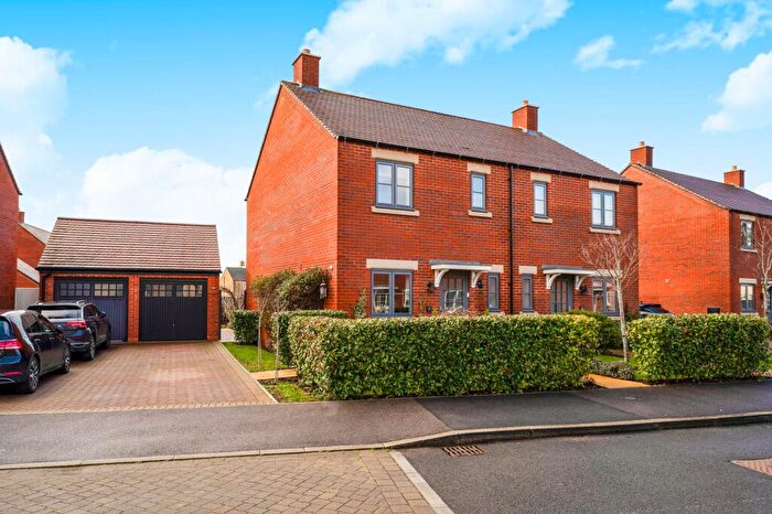 2 Bedroom Semi Detached House For Sale In Whitley Lane, Stanton Harcourt, OX29