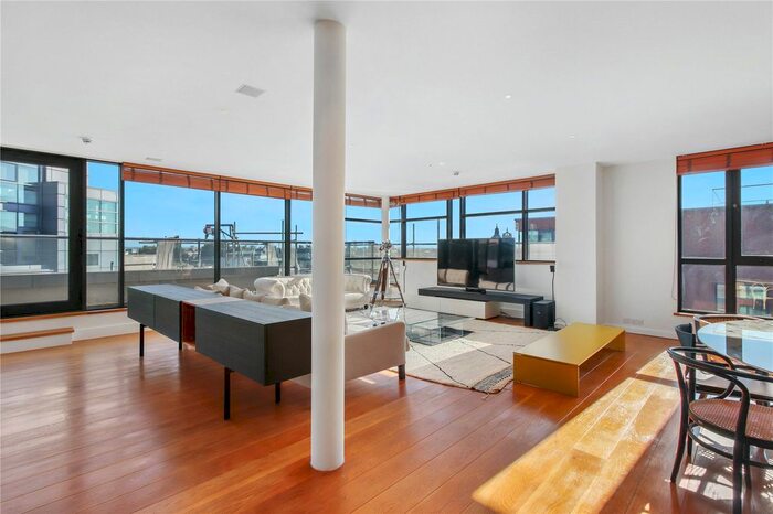 4 Bedroom Flat To Rent In Trevor Square, SW7