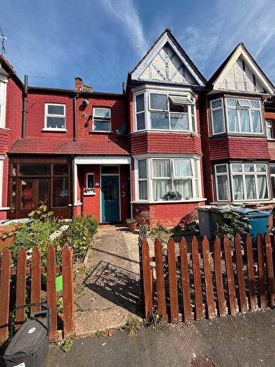 3 Bedroom Terraced House To Rent In Bruce Road, Harrow, HA3