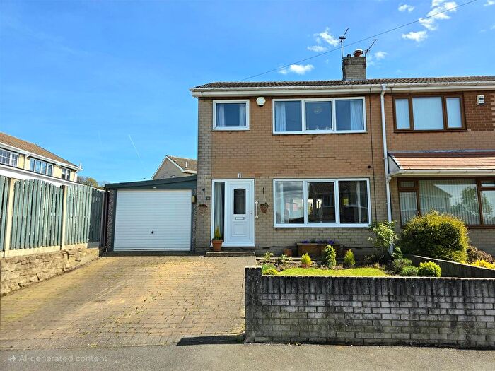 3 Bedroom Semi-Detached House For Sale In Caernarvon Drive, Barnburgh, Doncaster, DN5