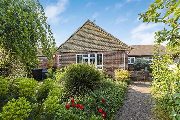 3 Bedroom Detached Bungalow For Sale In Johns Road, Meopham, DA13