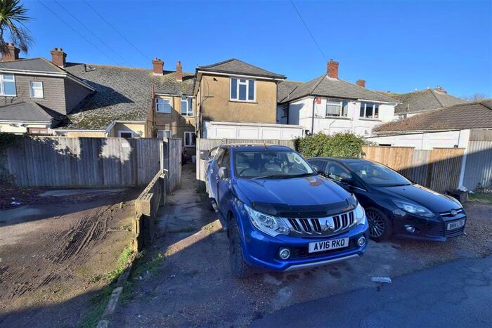 1 Bedroom Flat To Rent In The Parade, Ashley BH25