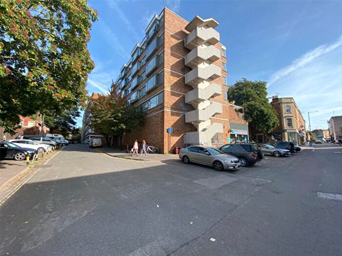 2 Bedroom Apartment To Rent In Cotham, High Kingsdown, BS2