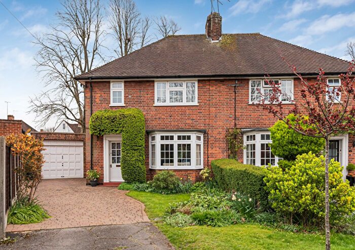 3 Bedroom Semi Detached House For Sale In Polayn Garth, Welwyn Garden City, Hertfordshire, AL8