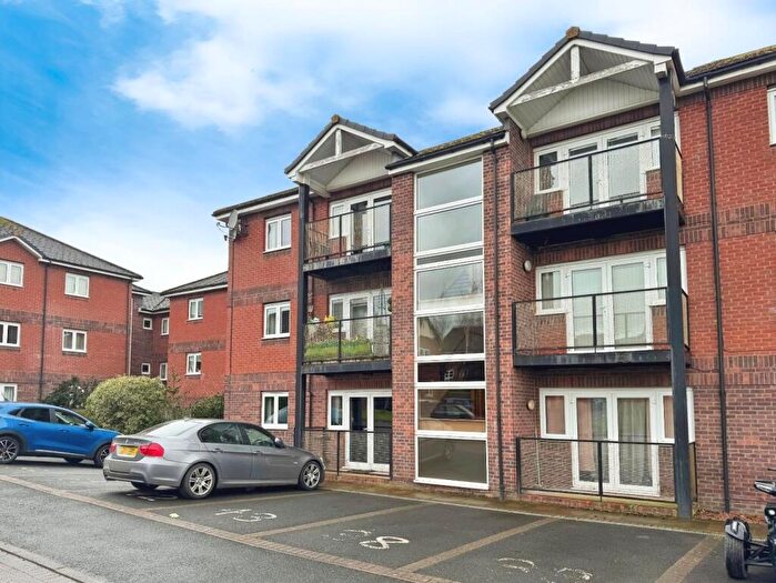 2 Bedroom Flat To Rent In Pennine View Close, Carlisle, CA1