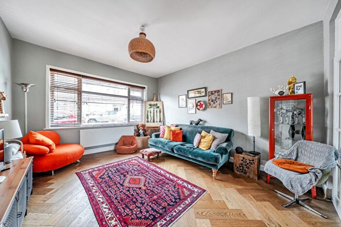 3 Bedroom Terraced House For Sale In Berne Road, Thornton Heath, CR7