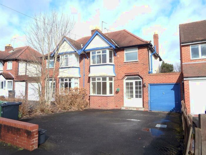 3 Bedroom Semi-Detached House To Rent In Causey Farm Road, Halesowen, B63