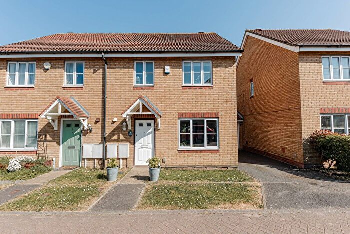 3 Bedroom Semi Detached House For Sale In Wheler Court, Faversham, ME13