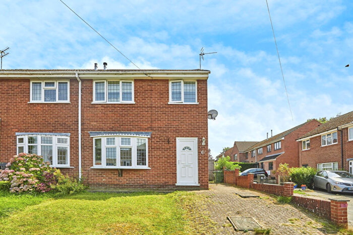 3 Bedroom Semi-Detached House For Sale In Sitwell Drive, Kilburn, Belper, DE56