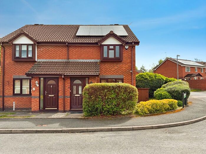3 Bedroom Semi Detached House For Sale In Slade Avenue, Lyppard Hanford, Worcester, WR4
