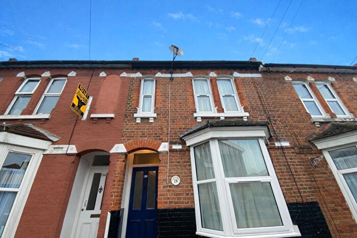 3 Bedroom House To Rent In Milton Road, SO15