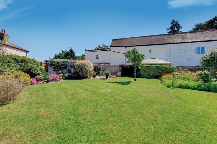 2 Bedroom Semi-Detached House To Rent In Burfield Road, Windsor, SL4