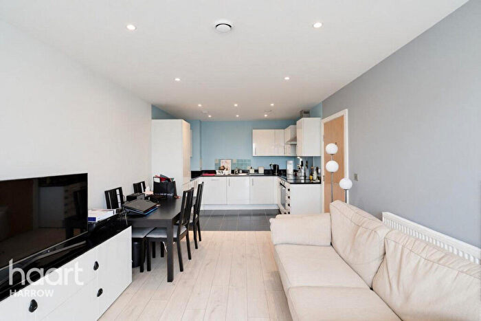 1 Bedroom Apartment For Sale In Pinner Road, Harrow, HA1