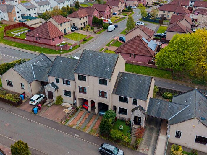 2 Bedroom Flat For Sale In Heron Rise, Dundee, DD4