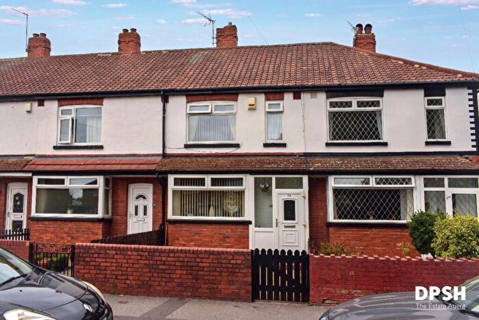 3 Bedroom Terraced House For Sale In Town Street, Beeston, Leeds, LS11