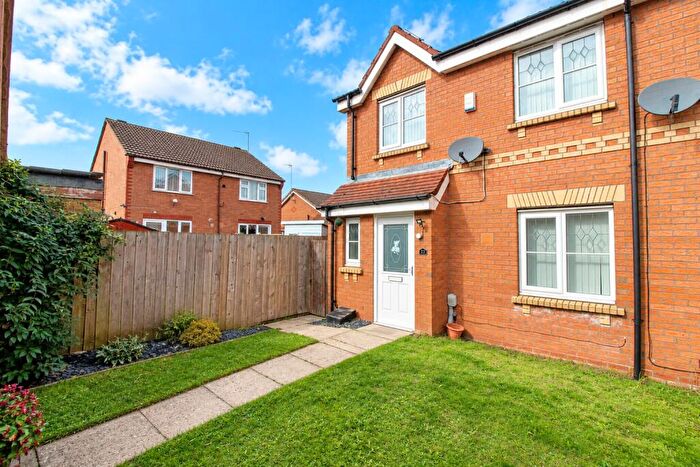 3 Bedroom Semi-Detached House To Rent In Callow Hill Drive, Kingston Upon Hull, City Of Kingston Upon Hull, HU7