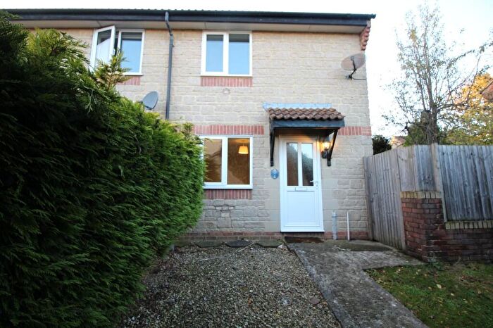 2 Bedroom End Of Terrace House To Rent In Bright Close, Chippenham, SN15