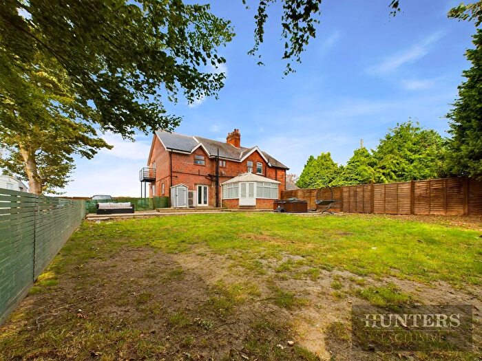 4 Bedroom Semi-Detached House For Sale In Bridlington Road, Fraisthorpe, Bridlington, YO15