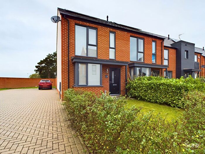2 Bedroom Property To Rent In Dumfries Drive, Derby, DE22