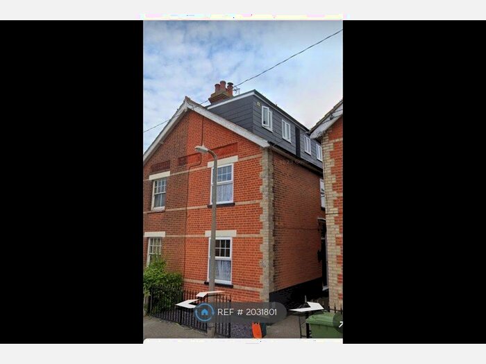 4 Bedroom Semi-Detached House To Rent In Coombe Road, Southminster, CM0