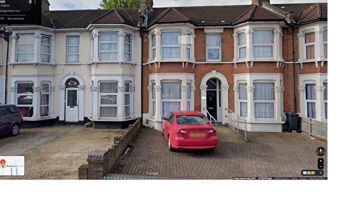 2 Bedroom Flat To Rent In Green Lane, Ilford, IG1