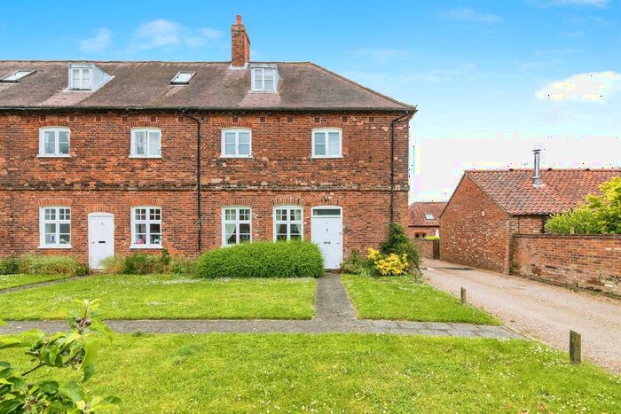 3 Bedroom End Of Terrace House For Sale In Viewpoint Mews, Shipmeadow, Beccles, NR34