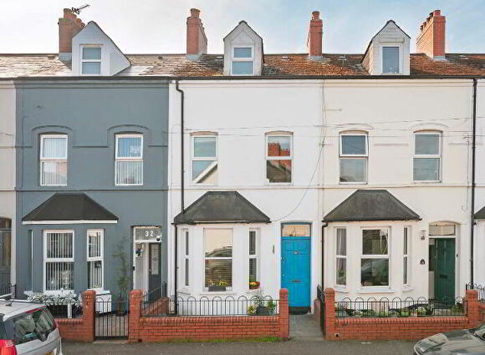 4 Bedroom Mid Terraced House For Sale In Belmont Avenue, Belfast, BT4
