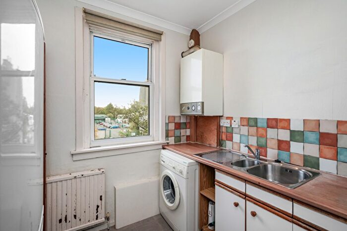 2 Bedroom Flat For Sale In /, Granton Road, Trinity, EH5