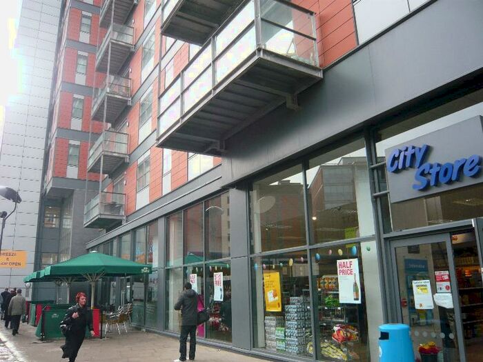 2 Bedroom Apartment To Rent In West Point Financial District, LS1