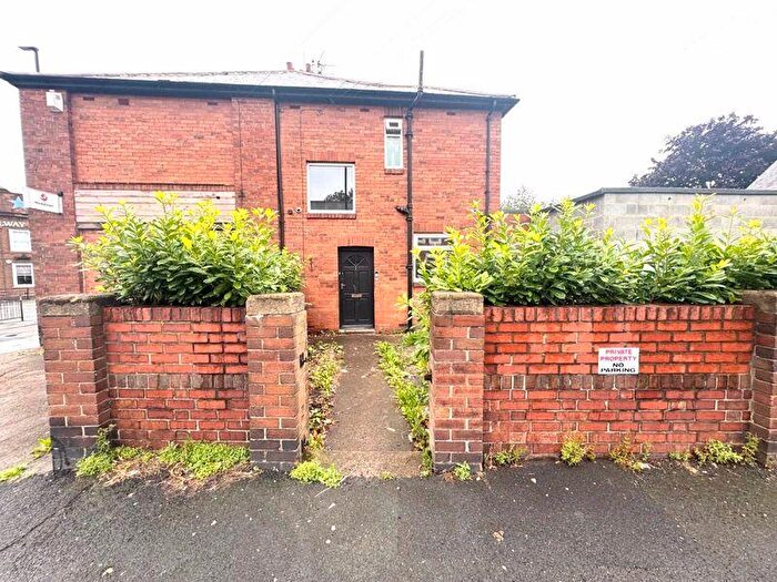 2 Bedroom Maisonette To Rent In Coutts Road, Walkergate, NE6