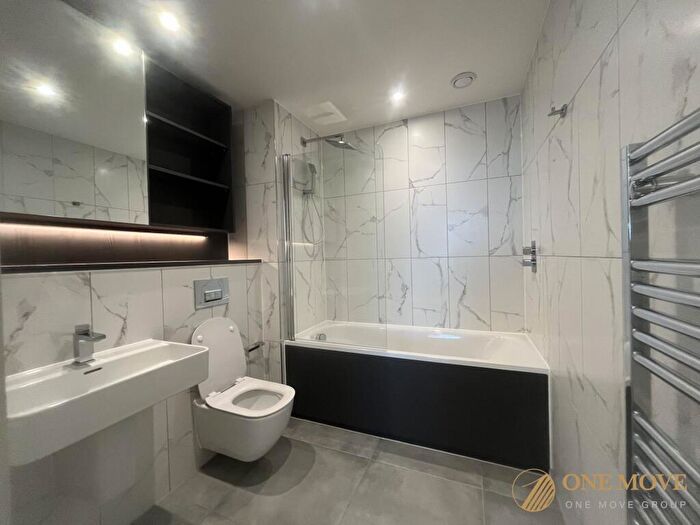 2 Bedroom Flat For Sale In New Bailey St, Salford, M3