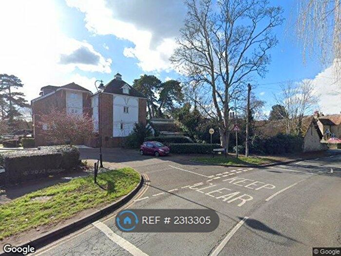 4 Bedroom Terraced House To Rent In Medway Court, Aylesford, ME20