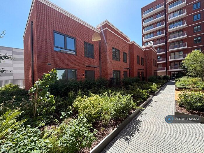 3 Bedroom Flat To Rent In Burrell House, London, SE28